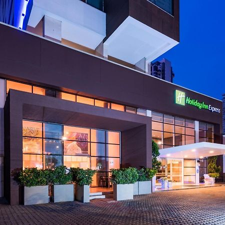 ホリデイ イン エクスプレス カルタヘナ ボカグランデ Cartagena エクステリア 写真